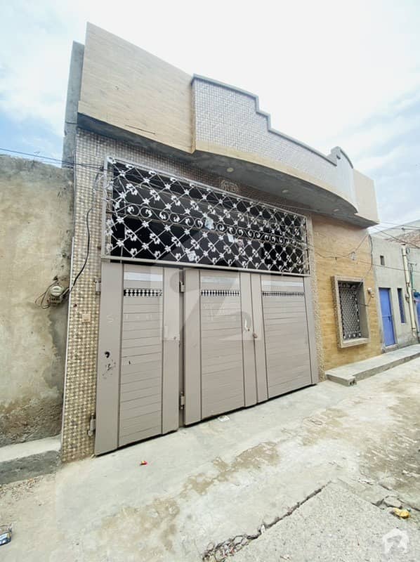 لوئر کینال روڈ فیصل آباد میں 2 کمروں کا 5 مرلہ مکان 67 لاکھ میں برائے فروخت۔