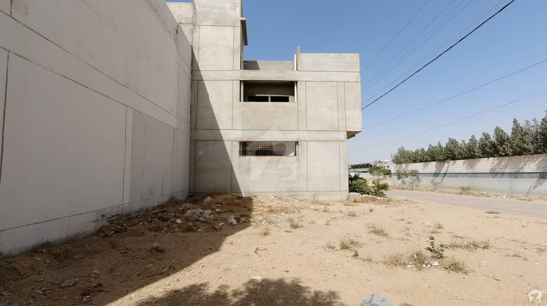 1305  Square Feet Residential Plot Ideally Situated In Gadap Town
