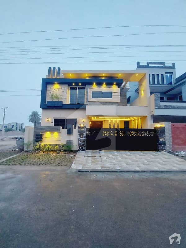 A Nicely Build 10 Marla brand new Double Story Luxury House is available for sale in beautiful Wapda