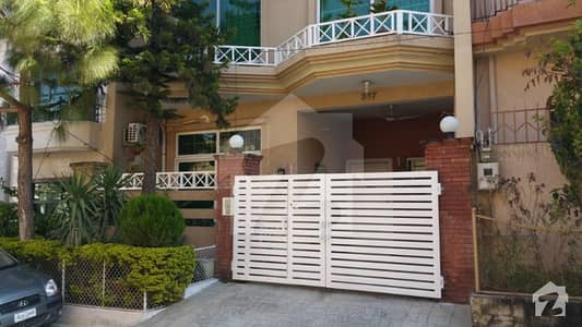 Beautiful And Well Maintained 5 Marla House For Sale Beautiful And Well Maintained 5 Marla House For Sale