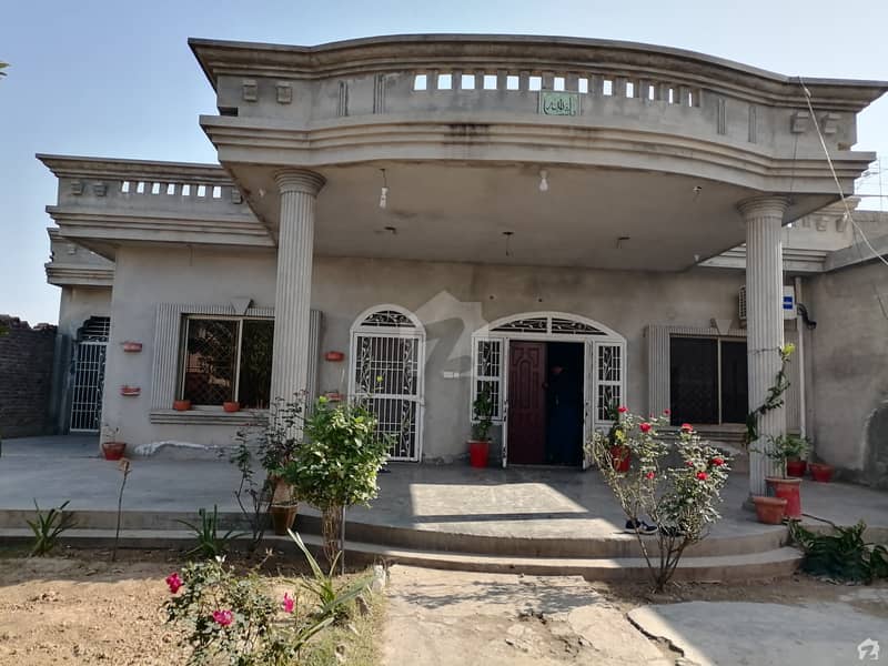 Malak Pur House Sized 29 Marla