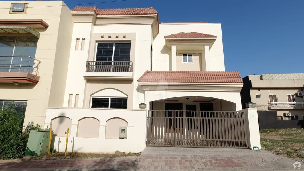 7 Marla Boulevard Brand New House Is Available For Sale In Bahria Town Phase 8