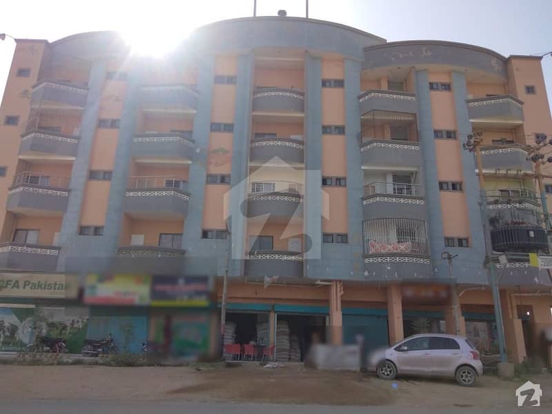 بھینس کالونی بِن قاسم ٹاؤن کراچی میں 3 کمروں کا 5 مرلہ فلیٹ 60 لاکھ میں برائے فروخت۔