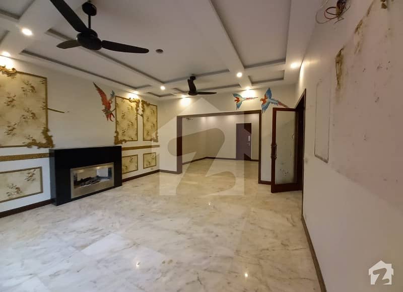 9 Marla Used Double Storey House For Sale In Pcsir Phase-2 With 4-beds Near Shoukat Khanum Chowk Lahore