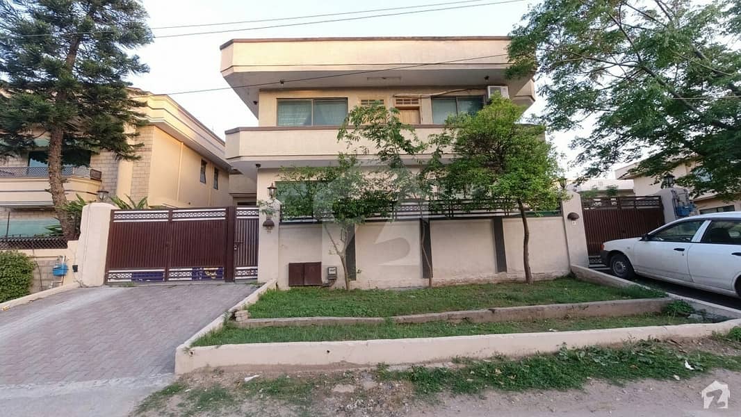3 Unit House Is Available For Sale In G-10/2 Islamabad