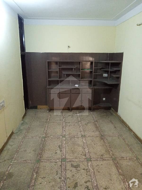 3 BEDROOM'S Lower Portion Available For Rent In Gulshan Block