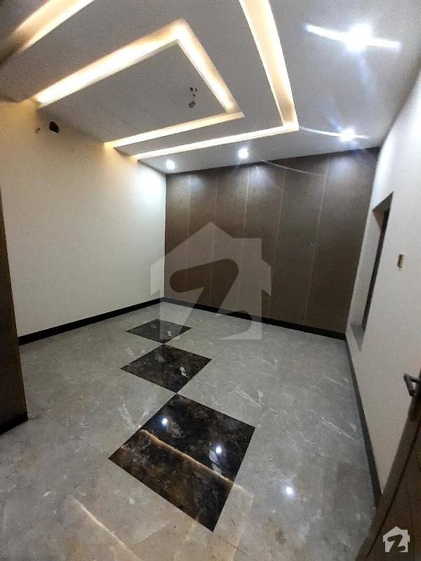 ایڈن ویلی فیصل آباد میں 4 کمروں کا 6 مرلہ مکان 1.5 کروڑ میں برائے فروخت۔