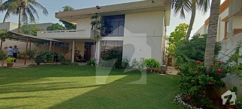 1000 Yards Furnished Bungalow For Rent