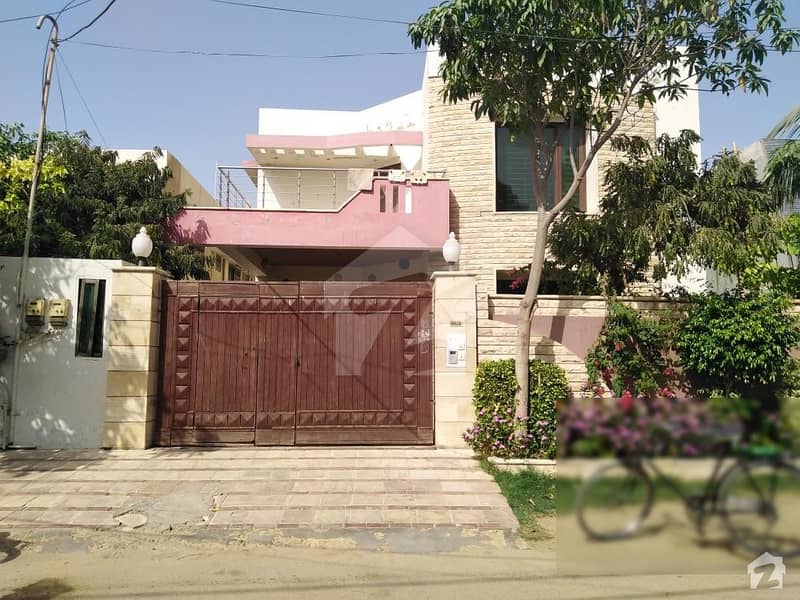 500 Square Yards Spacious House Available In DHA Defence For Sale