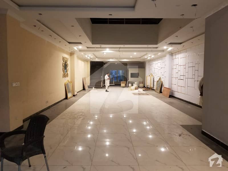 جی ٹی روڈ اسلام آباد میں 4 کمروں کا 2.13 کنال عمارت 9.6 لاکھ میں کرایہ پر دستیاب ہے۔