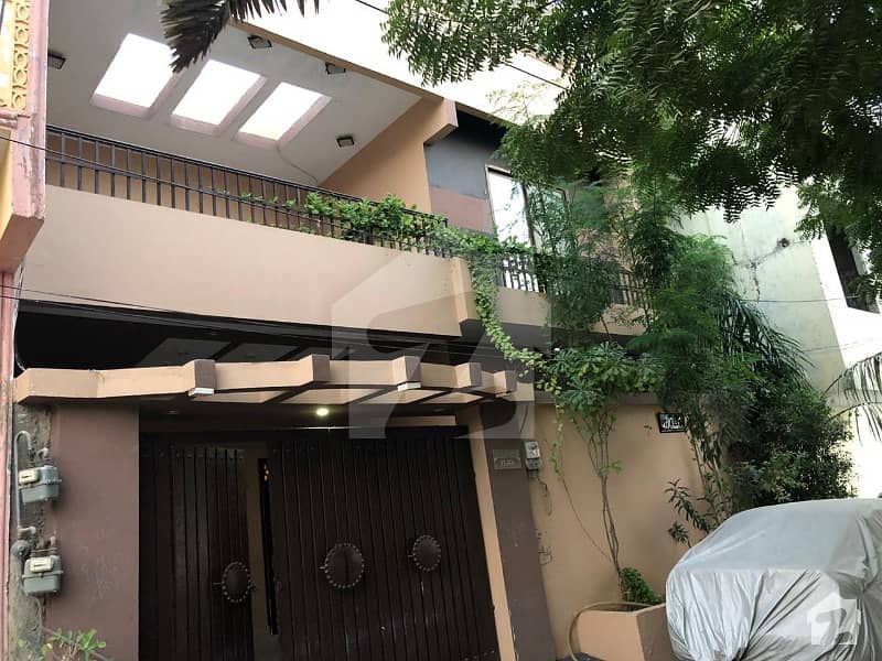 220 Sq/yd Bungalow Is Available For Sale At  Central Government