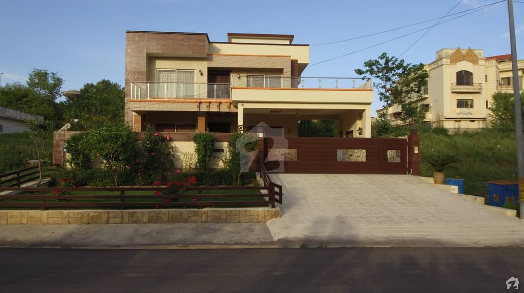 Beautiful Park Face One Kanal House Is Available For Sale In Naval Enchorage Islamabad