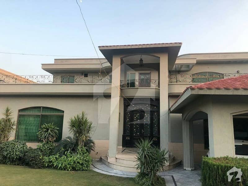 2 KANAL SPANISH OWNER BUILD BUNGALOW FOR SALE BY SYED BROTHERS