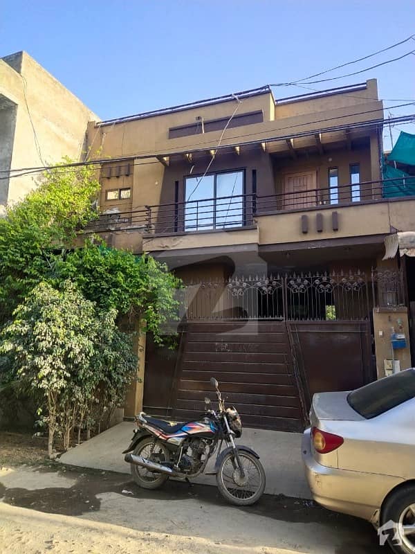 9.5 Marla Double Storey House For Available For Sale On 30 Foot Wide Road