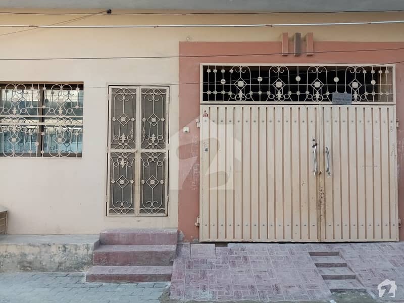 House Of 1125  Square Feet In Ameer Colony For Sale
