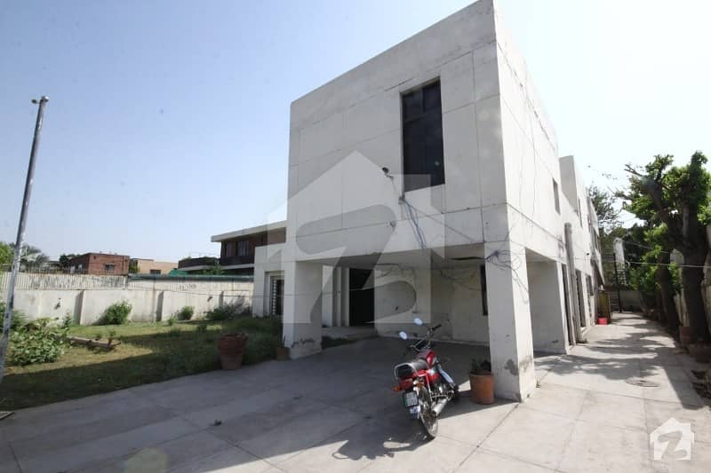 2 Kanal Self Constructed Outclass Bungalow Phase 1 Dha Lahore