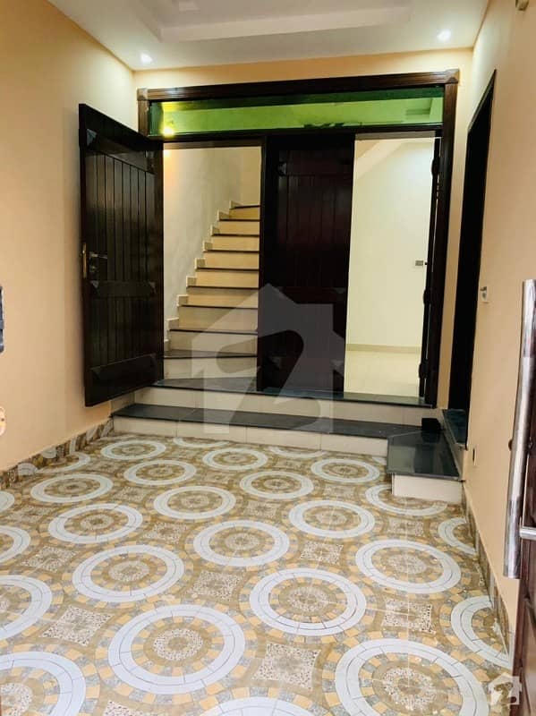مین بلیوارڈ ڈی ایچ اے ڈیفینس ڈی ایچ اے ڈیفینس لاہور میں 3 کمروں کا 4 مرلہ مکان 1.25 کروڑ میں برائے فروخت۔
