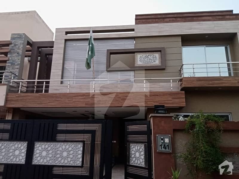 paragon City 1kanal upper portion for rent 3bed attached bathroom with kitchen