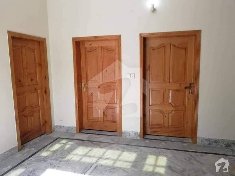Sheikh Maltoon Town Upper Portion Sized 1125  Square Feet For Rent
