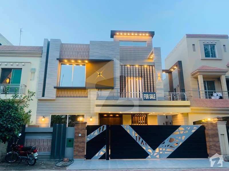 10 Marla Brand New Executive House At VIP Location For Sale In Bahria Town Lahore