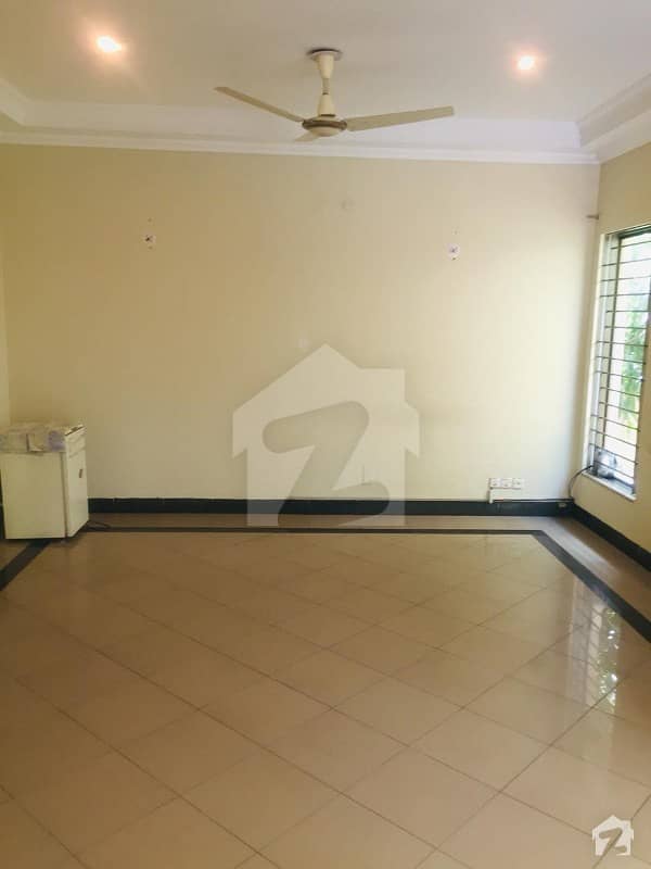 1 Kanal  Full House For Rent in DHA Phase 4