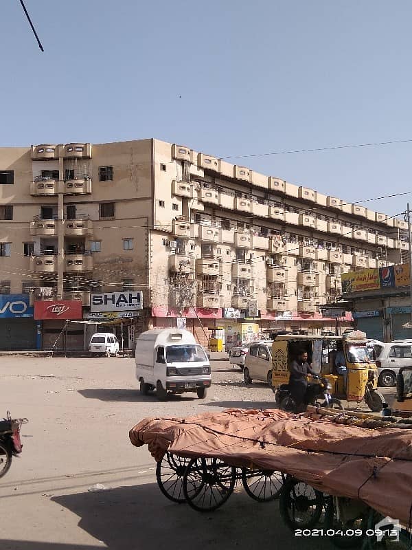 ناظم آباد - بلاک 5بی ناظم آباد کراچی میں 1 کمرے کا 1 مرلہ فلیٹ 26 لاکھ میں برائے فروخت۔