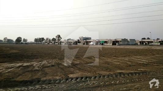 خیابانِ امین ۔ بلاک اے خیابانِ امین لاہور میں 8 مرلہ کمرشل پلاٹ 1.65 کروڑ میں برائے فروخت۔ خیابانِ امین ۔ بلاک اے خیابانِ امین لاہور میں 8 مرلہ کمرشل پلاٹ 1.65 کروڑ میں برائے فروخت۔
