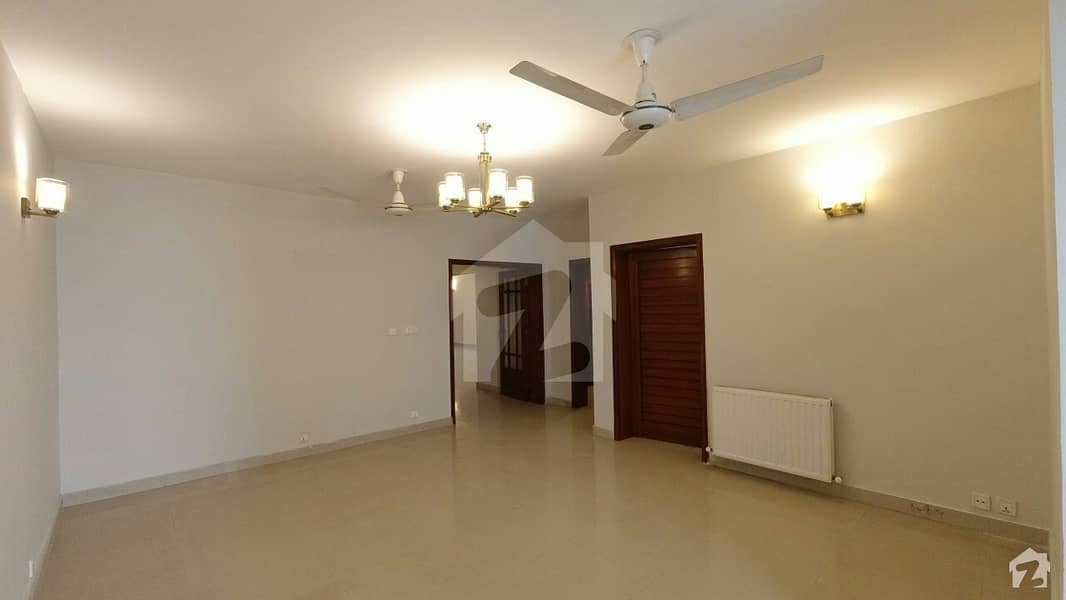 Four Bed Rooms 3300 Sq Ft Apartment For Sale At  Savoy