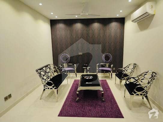 گلبرگ 3 - بلاک سی 3 گلبرگ 3 گلبرگ لاہور میں 3 کمروں کا 6 مرلہ فلیٹ 2.5 کروڑ میں برائے فروخت۔