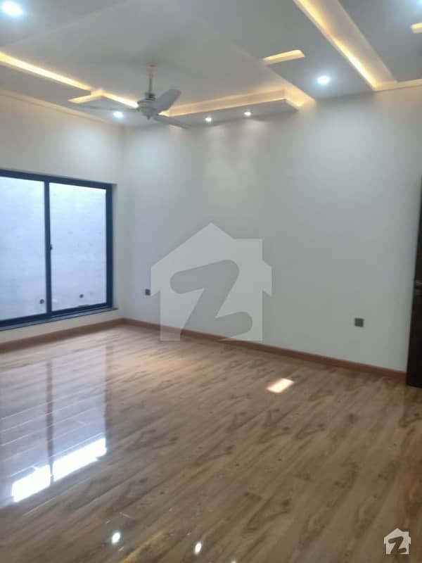 Ideal House For Sale On Lahore Sheikhupura Faisalabad Road