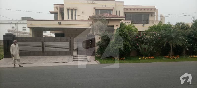 2 Kanal Adorable Luxury Bungalow For Rent In Sui Gas Housing Society Phase 1