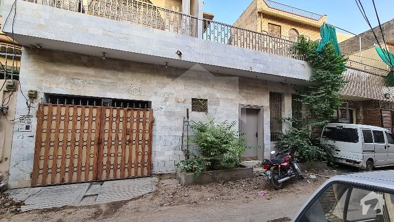علامہ اقبال ٹاؤن ۔ نیلم بلاک علامہ اقبال ٹاؤن لاہور میں 3 کمروں کا 10 مرلہ مکان 2.25 کروڑ میں برائے فروخت۔