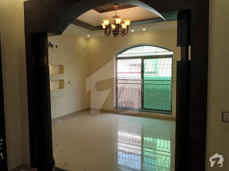 A Spacious 2250  Square Feet House In Cantt View Colony