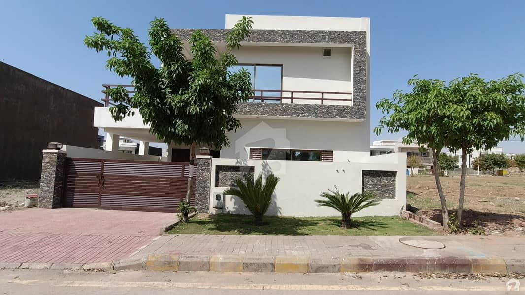 10 marla brand new house is available for sale in bahria town phase 8