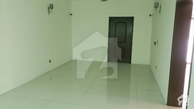 10 Marla House For Rent Gulberg 3