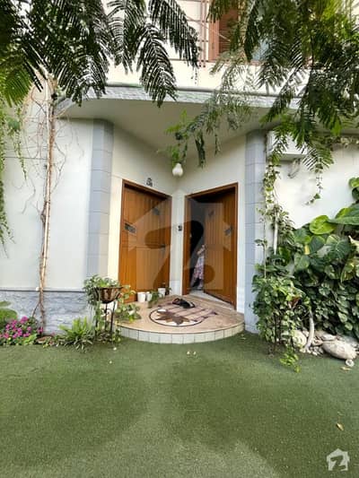 350 Sq. Yards Beautiful Independent Highly Maintained Bungalow For Rent Commercial Use 350 Sq. Yards Beautiful Independent Highly Maintained Bungalow For Rent Commercial Use