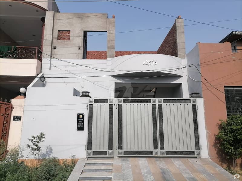 ایلیٹ ٹاؤن ۔ بلاک بی ایلیٹ ٹاؤن لاہور میں 2 کمروں کا 5 مرلہ مکان 55 لاکھ میں برائے فروخت۔
