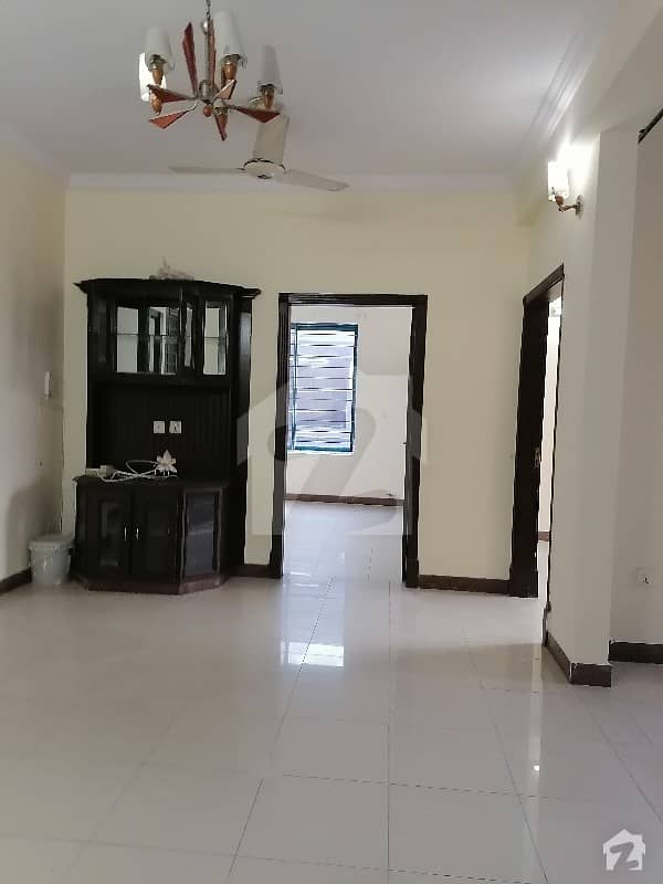 2 Bed Apartment Available For Rent In Zeeshan Street