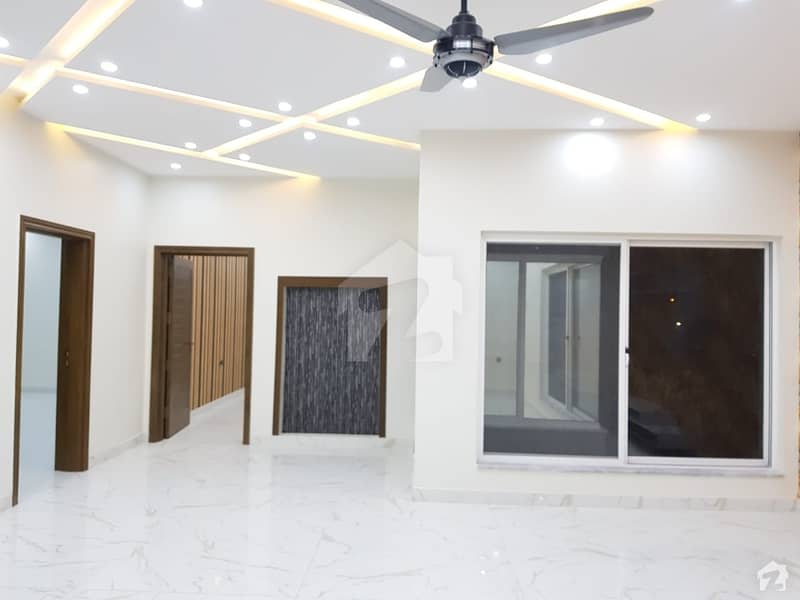 7 Marla Spacious House Is Available In Four Season Housing For Rent 7 Marla Spacious House Is Available In Four Season Housing For Rent