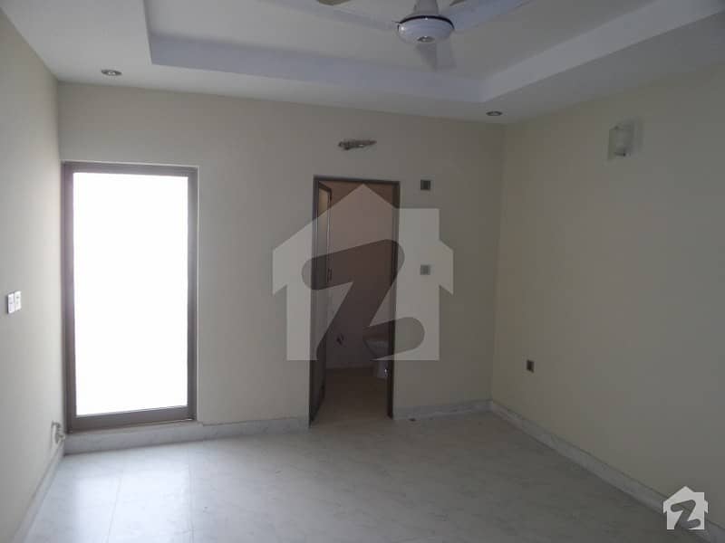 Flat For Sale In Beautiful G-7