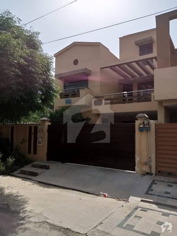 10 Marla House For Sale In Umer Block Bahria Town Lahore