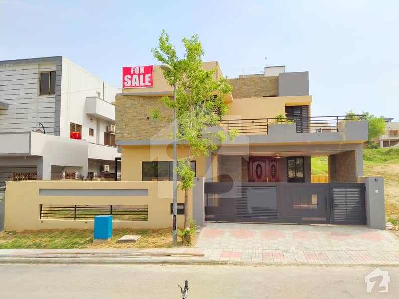 Brand New 1 Kanal House Up For Sale