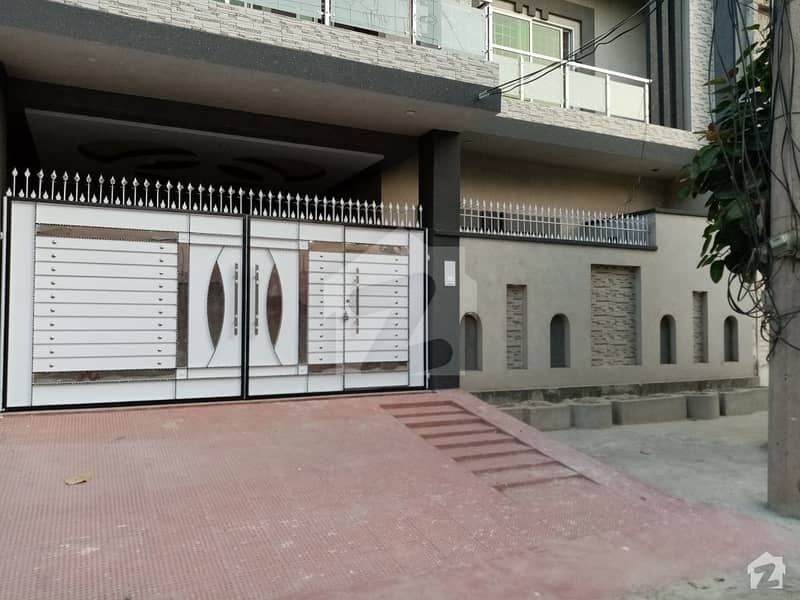 7 Marla House Situated In Farid Town For Sale