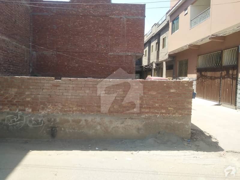 حسن ٹاؤن لاہور میں 5 مرلہ کمرشل پلاٹ 1.4 کروڑ میں برائے فروخت۔