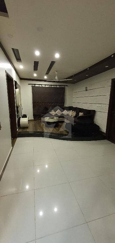 پی ای سی ایچ ایس بلاک 3 پی ای سی ایچ ایس جمشید ٹاؤن کراچی میں 3 کمروں کا 9 مرلہ زیریں پورشن 3.75 کروڑ میں برائے فروخت۔