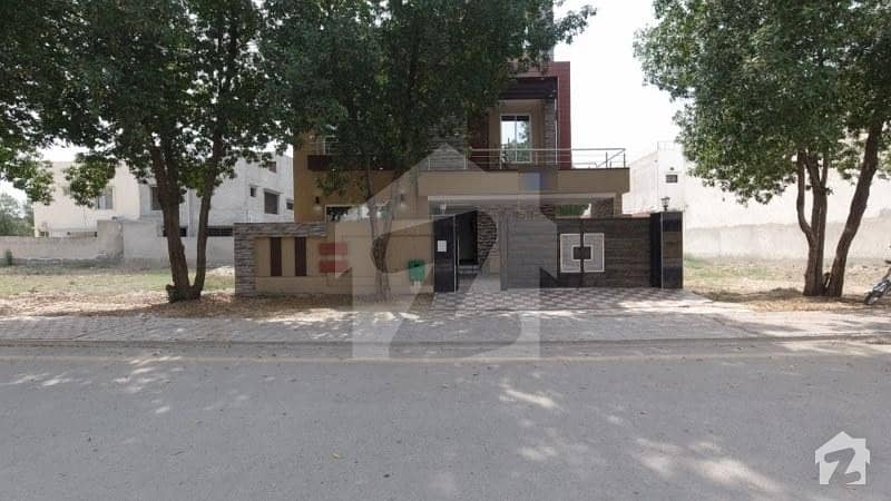 Perfect 10  Marla House In Bahria Town - Rafi Block - Bahria Town For Sale