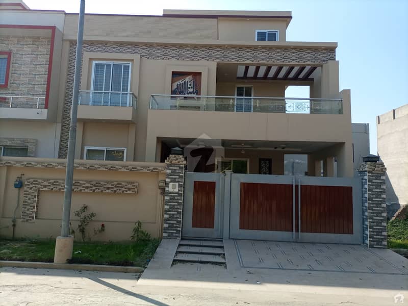 10 Marla New House For Sale In Chenab Block At Dc Colony Gujranwala