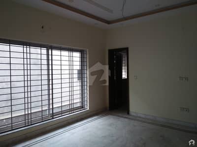 Upper Portion In Iqbal Avenue Sized 10 Marla Is Available Upper Portion In Iqbal Avenue Sized 10 Marla Is Available