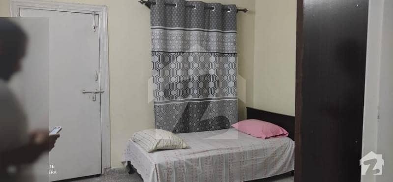 G-10/2 Room Available For Rent Pha D-type Flat Just Ofr Females