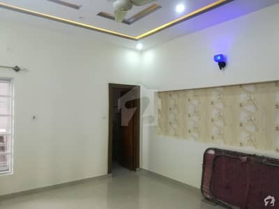 کری روڈ راولپنڈی میں 2 کمروں کا 3 مرلہ مکان 20 ہزار میں کرایہ پر دستیاب ہے۔